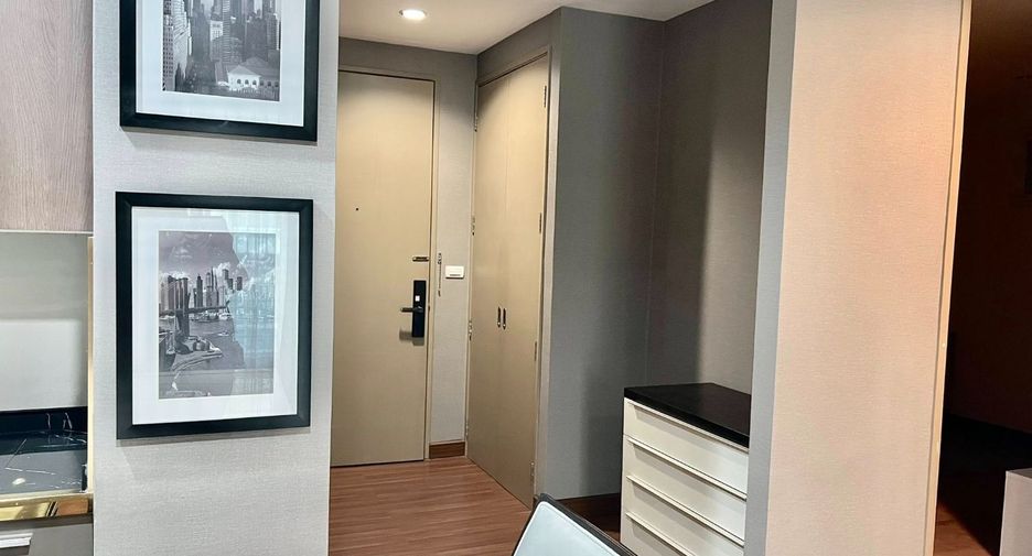 Condo en alquiler de 2 habitaciones en Bang Na, Bangkok