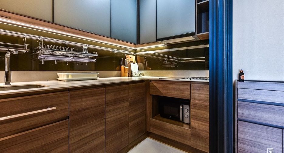 For rent 1 bed condo in Phaya Thai, Bangkok