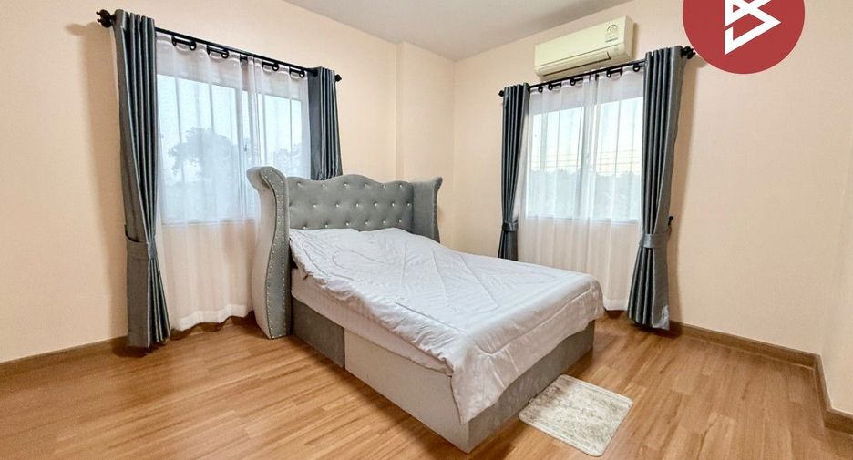Аренда и продажа 4 спальни дом в Mueang Chon Buri, Чонбури