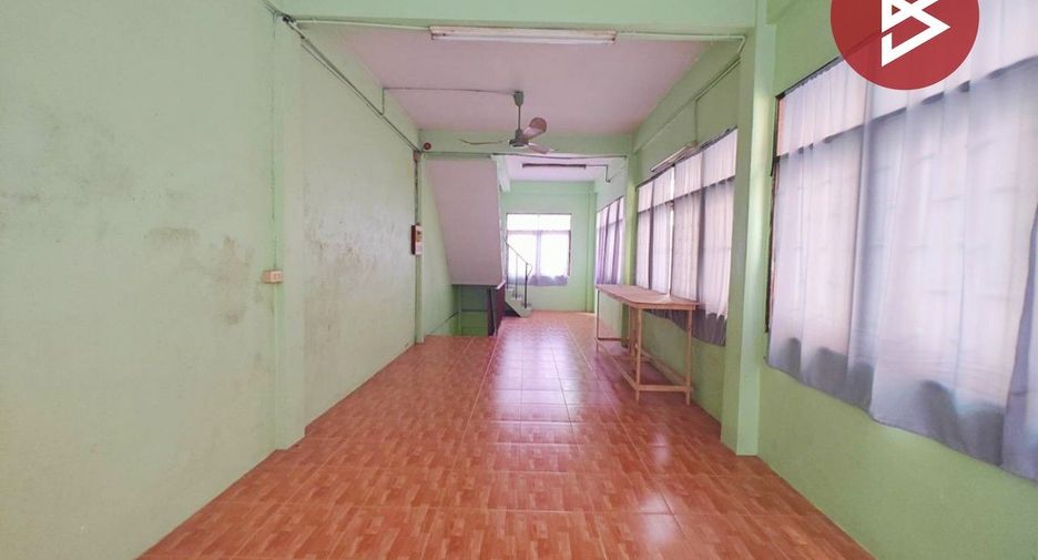 For sale retail Space in Khlong San, Bangkok