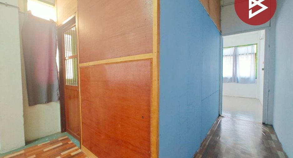For sale retail Space in Khlong San, Bangkok