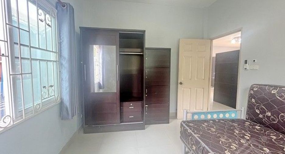 For rent 3 bedrooms house in Si Racha, Chonburi