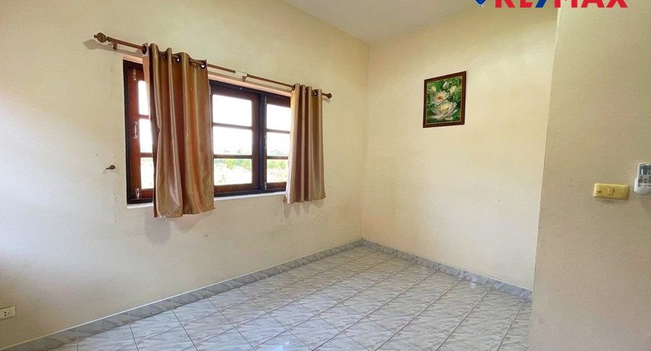 For sale 4 bedrooms house in Bang Lamung, Chonburi