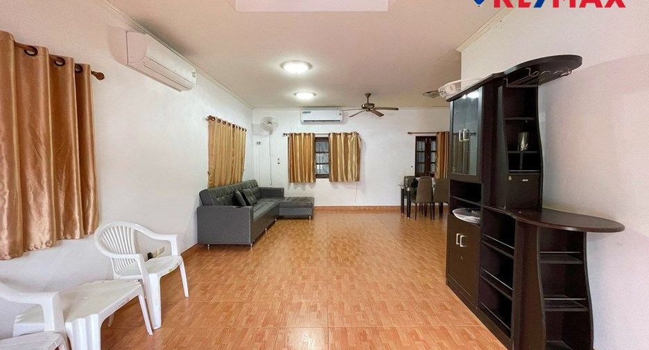 For sale 4 bedrooms house in Bang Lamung, Chonburi