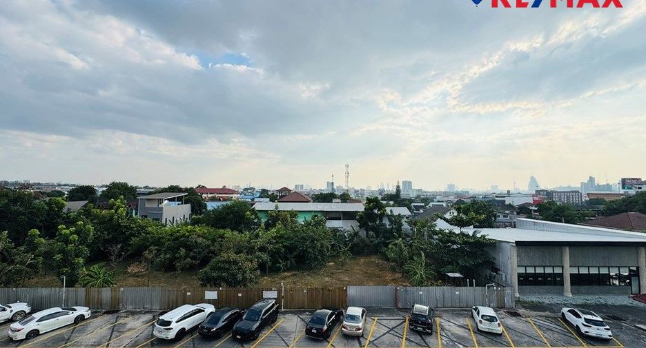 For sale 1 Beds condo in Bang Lamung, Chonburi