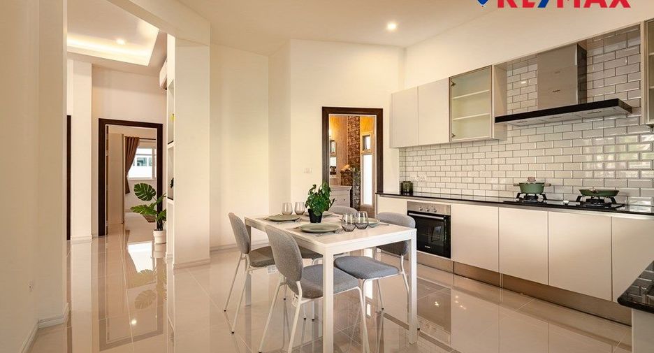 For sale 3 bedrooms house in Bang Lamung, Chonburi