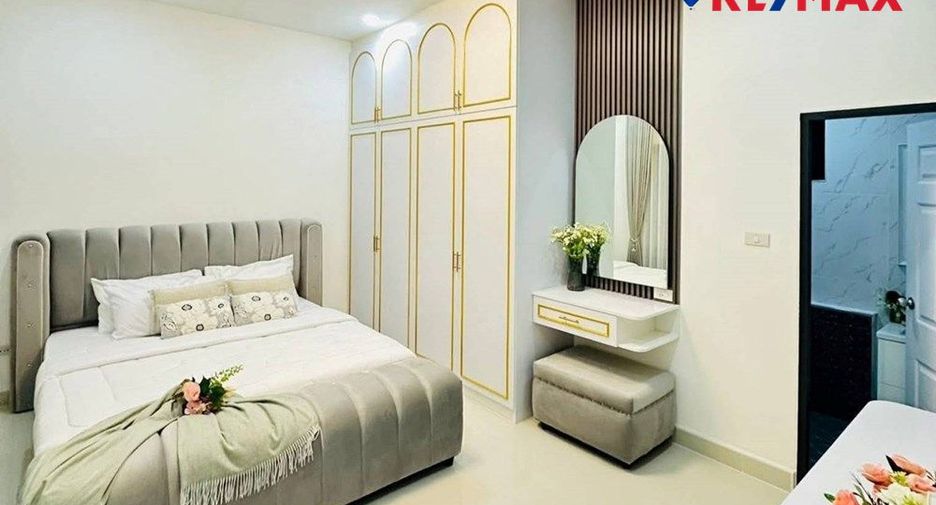 Продажа 4 спальни дом в Банг Ламунг, Чонбури