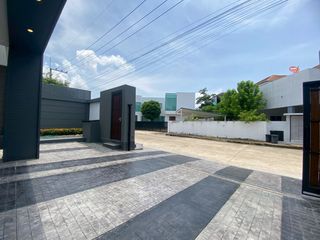 Villa zur Miete mit 4 Zimmer in Hang Dong, Chiang Mai