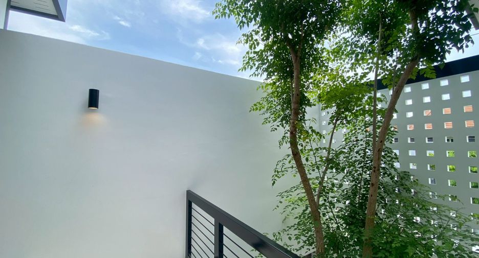 For rent 4 bedrooms villa in Hang Dong, Chiang Mai