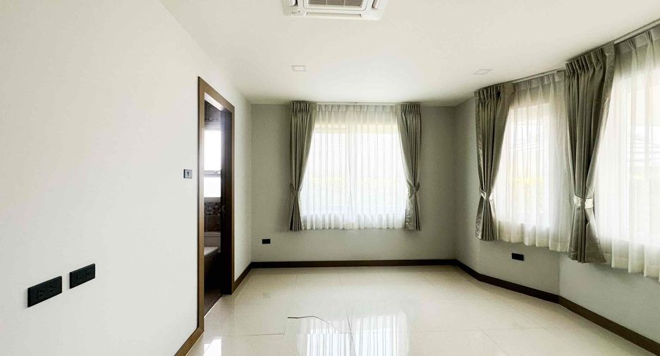 À vendre 4 chambres maison à Bang Lamung, Chonburi