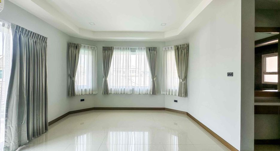 À vendre 4 chambres maison à Bang Lamung, Chonburi