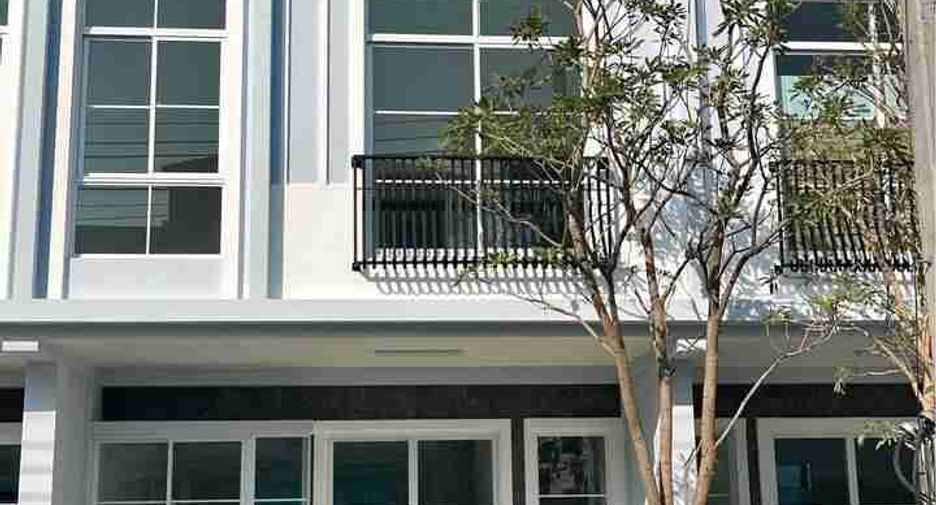 For rent 2 bedrooms townhouse in Prawet, Bangkok