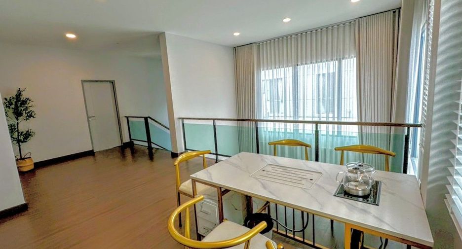 For rent 4 bedrooms house in Bang Phli, Samut Prakan