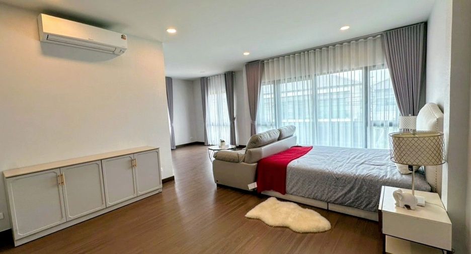 For rent 4 bedrooms house in Bang Phli, Samut Prakan