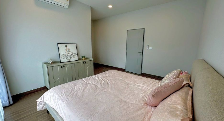 For rent 4 bedrooms house in Bang Phli, Samut Prakan