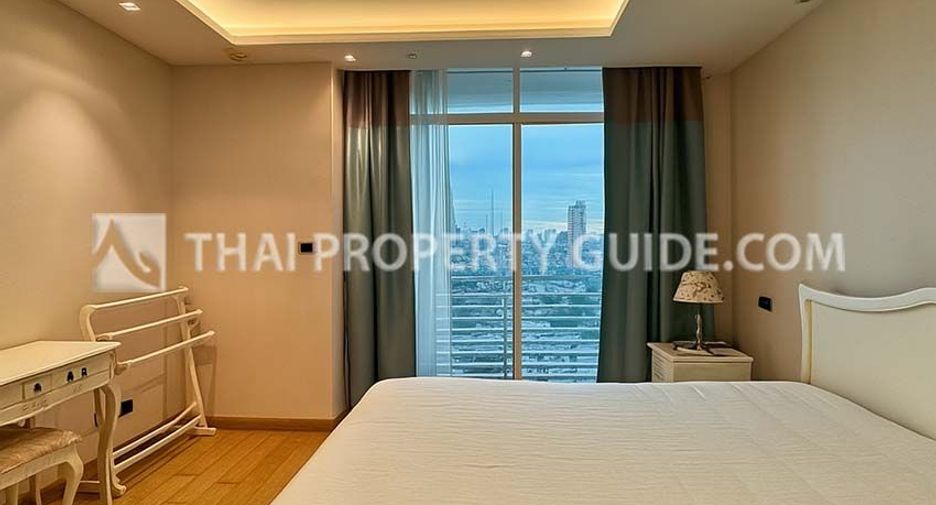For rent 2 bedrooms condo in Phaya Thai, Bangkok
