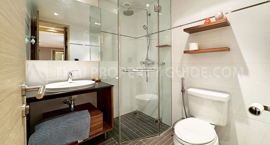 For rent 2 bedrooms condo in Phaya Thai, Bangkok