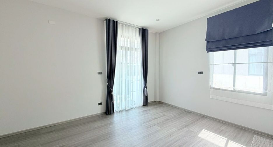 Casa en venta de 4 habitaciones en Ban Chang, Rayong