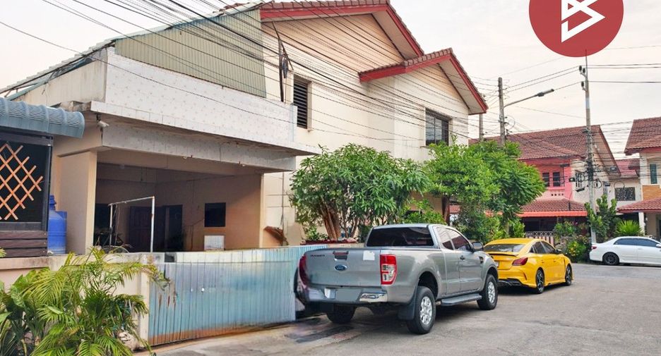 For sale 3 bedrooms townhouse in Mueang Chachoengsao, Chachoengsao