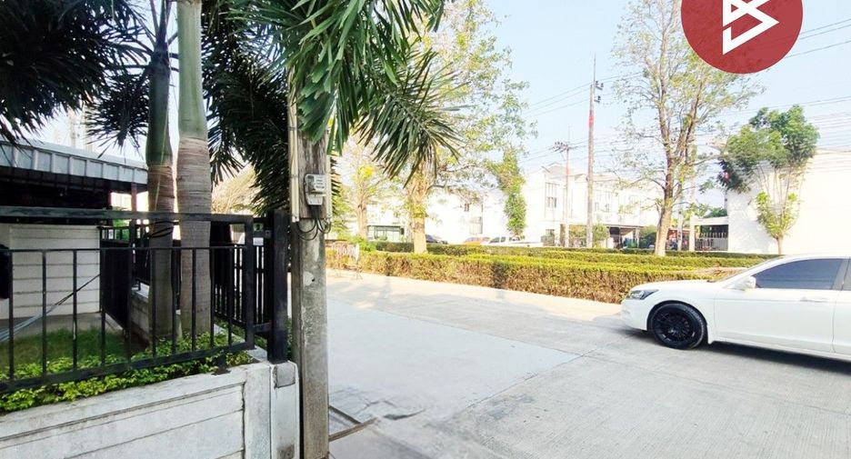 For sale 3 bedrooms townhouse in Mueang Chachoengsao, Chachoengsao