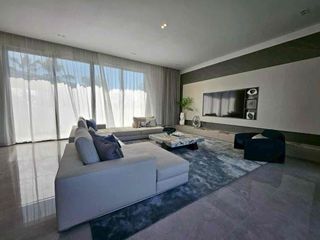 Villa zum Kauf und zur Miete mit 5 Zimmer in Bang Lamung, Chonburi