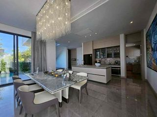 Villa zum Kauf und zur Miete mit 5 Zimmer in Bang Lamung, Chonburi