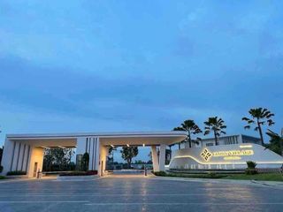 Villa zum Kauf und zur Miete mit 5 Zimmer in Bang Lamung, Chonburi