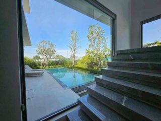 Villa zum Kauf und zur Miete mit 5 Zimmer in Bang Lamung, Chonburi