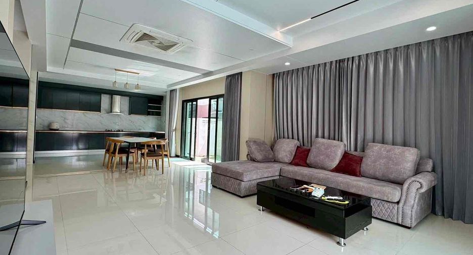 Villa en alquiler de 4 habitaciones en Bang Lamung, Chonburi