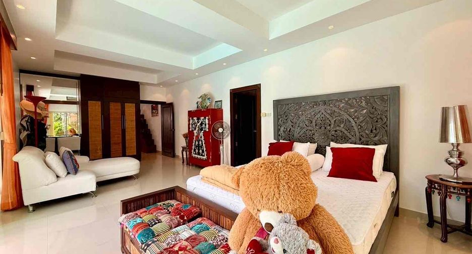 À louer 4 chambres villa à Bang Lamung, Chonburi