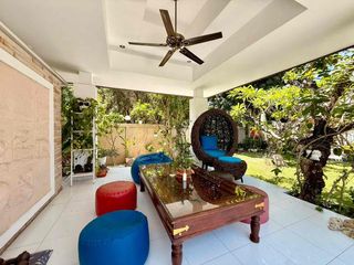 Villa en alquiler de 4 habitaciones en Bang Lamung, Chonburi