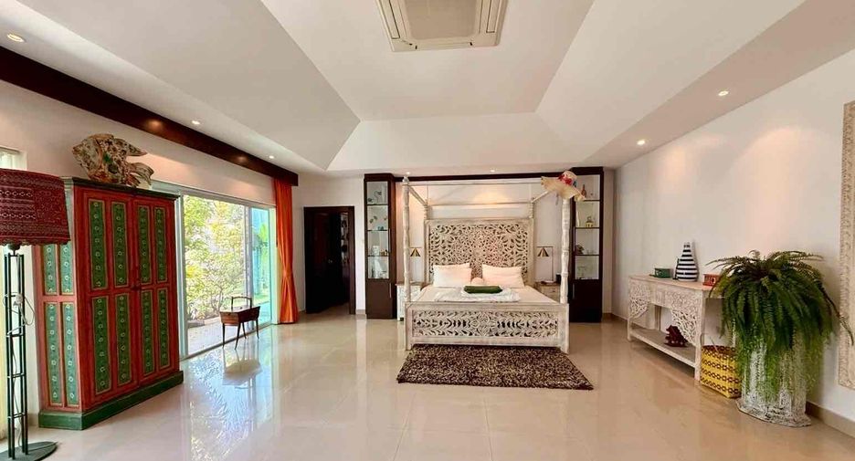 À louer 4 chambres villa à Bang Lamung, Chonburi