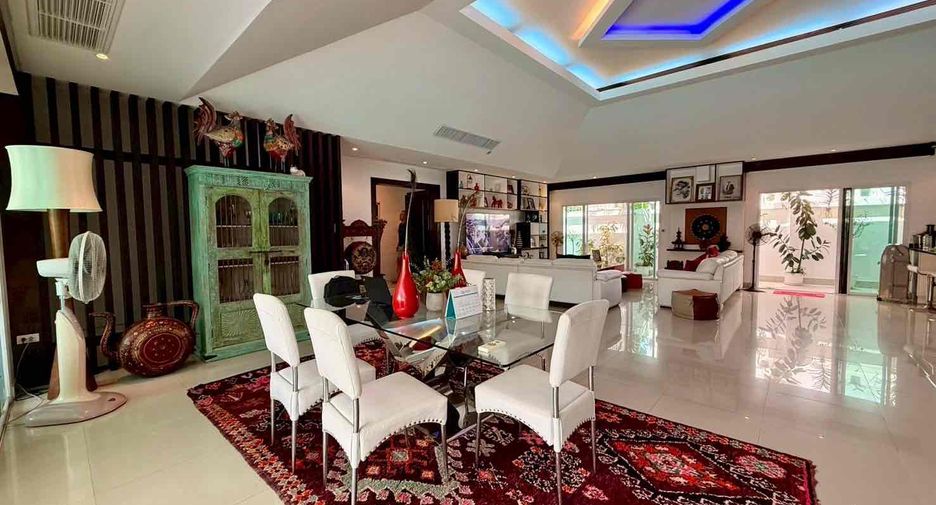 À louer 4 chambres villa à Bang Lamung, Chonburi