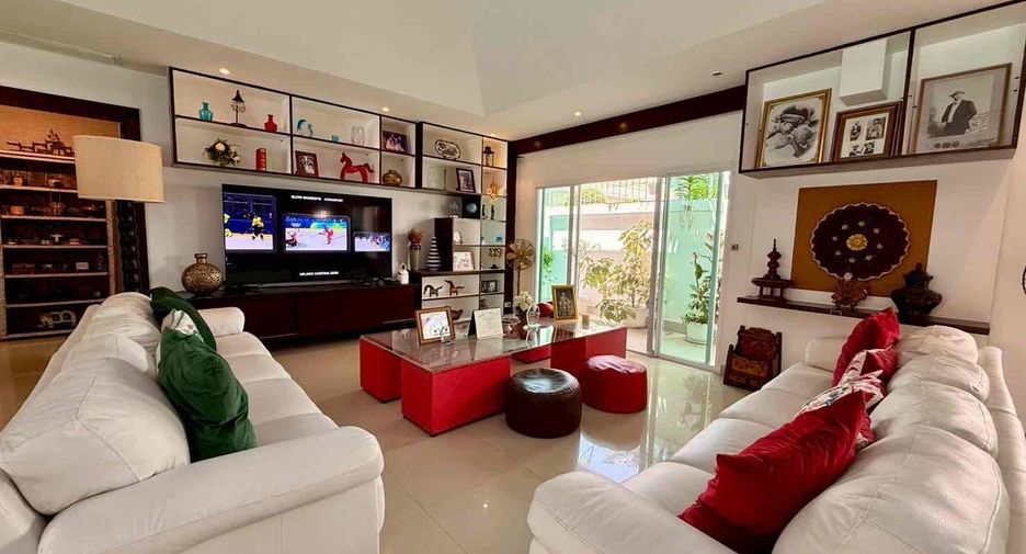 À louer 4 chambres villa à Bang Lamung, Chonburi
