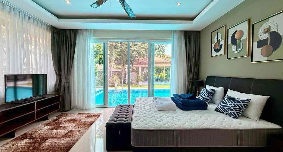 For rent 4 bedrooms villa in Bang Lamung, Chonburi