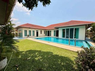 出租 4 卧室 别墅 在 Bang Lamung, Chon Buri