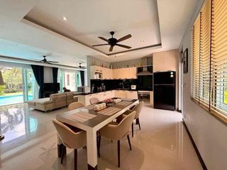 出租 4 卧室 别墅 在 Bang Lamung, Chon Buri
