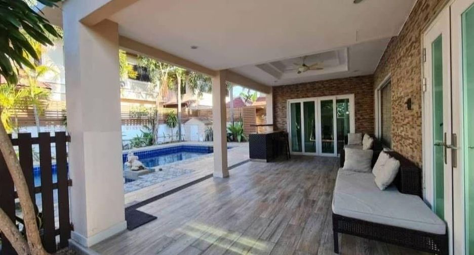 Villa zur Miete und zum Kauf mit 4 Zimmer in Bang Lamung, Chonburi