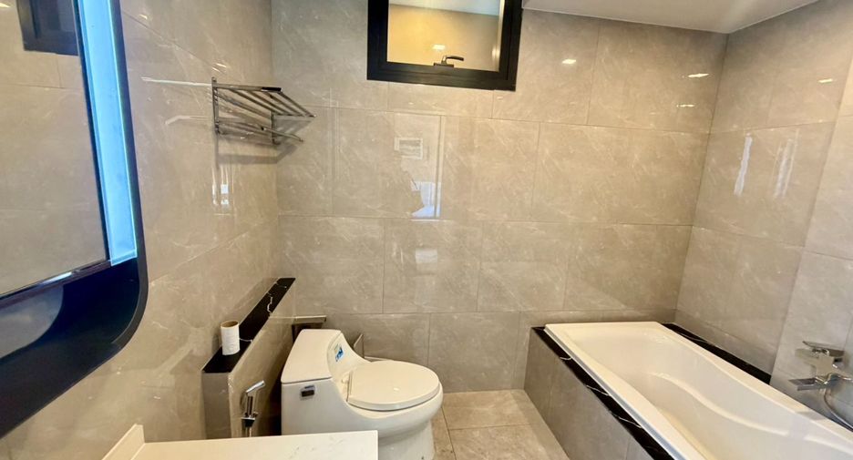 Wohnung zur Miete mit 2 Zimmer in Huai Khwang, Bangkok