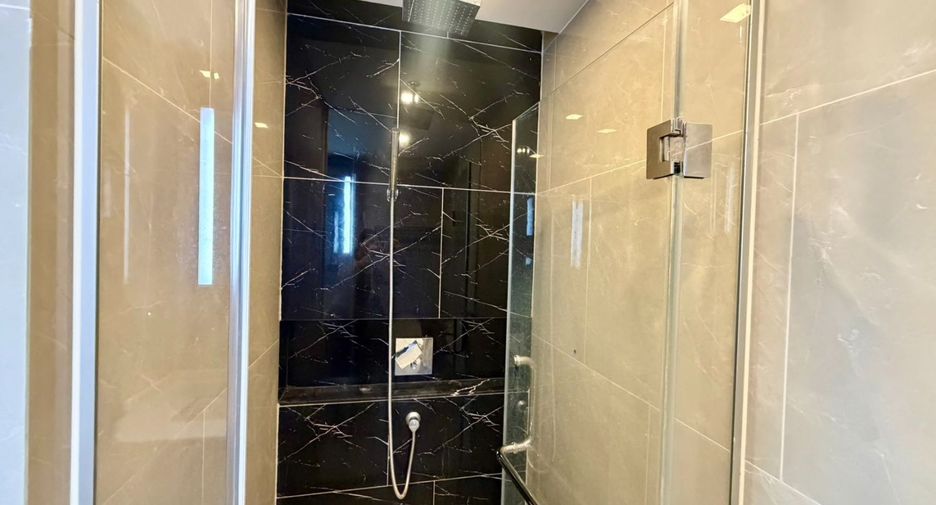 Wohnung zur Miete mit 2 Zimmer in Huai Khwang, Bangkok