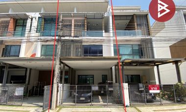 For sale 3 bedrooms townhouse in Khan Na Yao, Bangkok