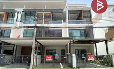 For sale 3 bedrooms townhouse in Khan Na Yao, Bangkok
