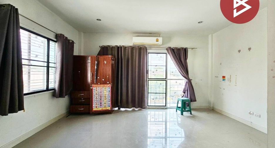 出售 3 卧室 联排别墅 在 Mueang Chon Buri, Chon Buri