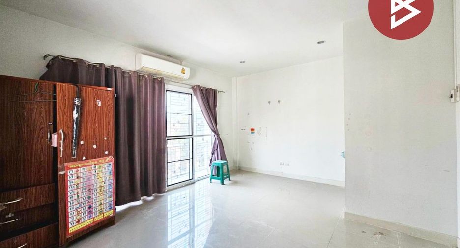 出售 3 卧室 联排别墅 在 Mueang Chon Buri, Chon Buri