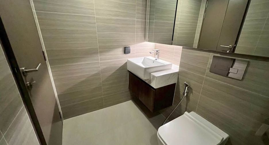 Продажа 1 кровать кондо в Щаттхана, Бангкок