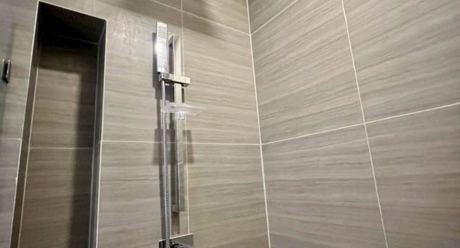 Продажа 1 кровать кондо в Щаттхана, Бангкок