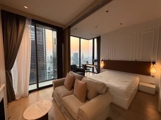 For rent 1 bed condo in Bang Rak, Bangkok