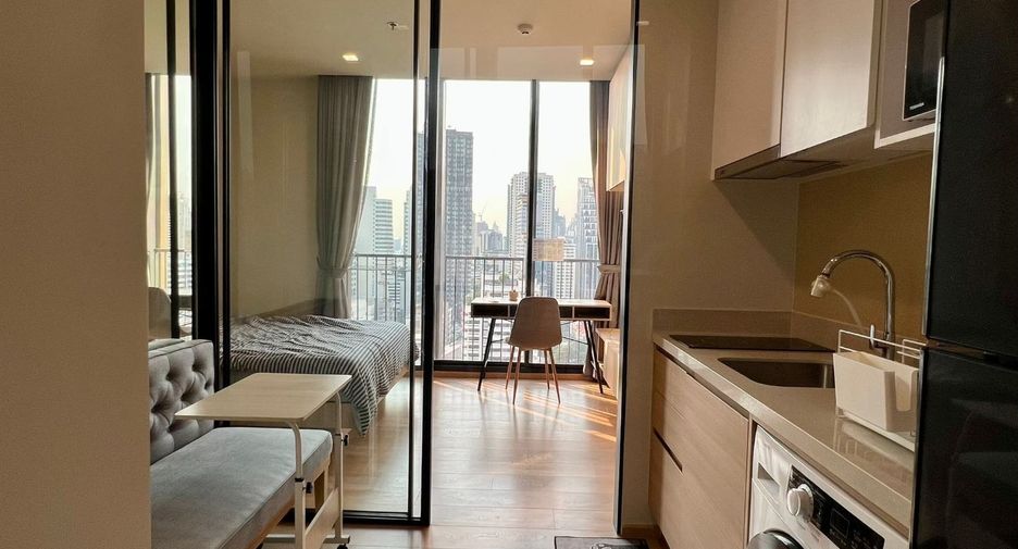 For rent and for sale 1 bed condo in Watthana, Bangkok