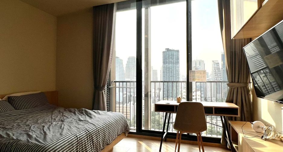 For rent and for sale 1 bed condo in Watthana, Bangkok