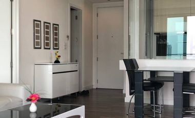 Condo en alquiler de 2 habitaciones en Phra Khanong, Bangkok